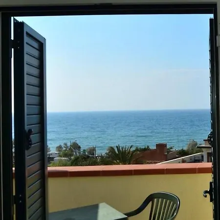 Holidays B&B 체팔루