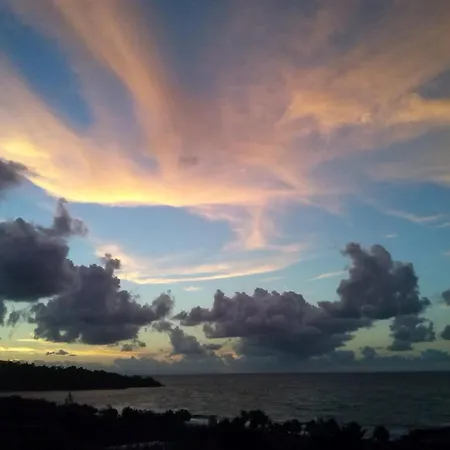 B&B Holidays 체팔루