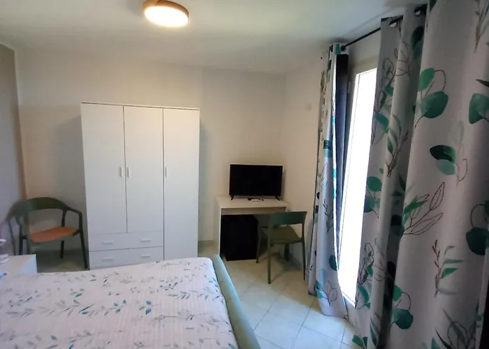 Holidays Bed and Breakfast 4*