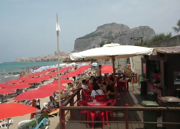 Holidays Bed and Breakfast 4*