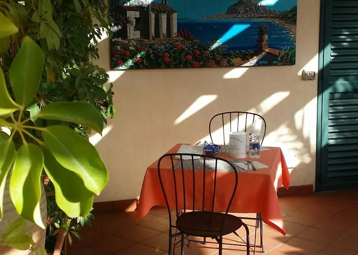 Bed and Breakfast Holidays 4*