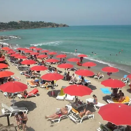 Holidays Nocleg ze śniadaniem 4*