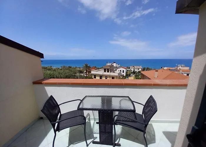 Holidays Oda ve Kahvaltı Cefalù