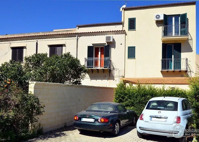 Oda ve Kahvaltı Holidays Cefalù