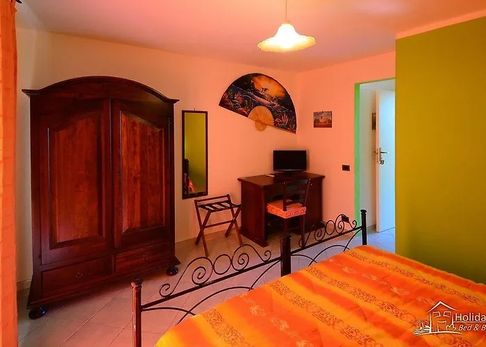 Holidays Oda ve Kahvaltı 4*