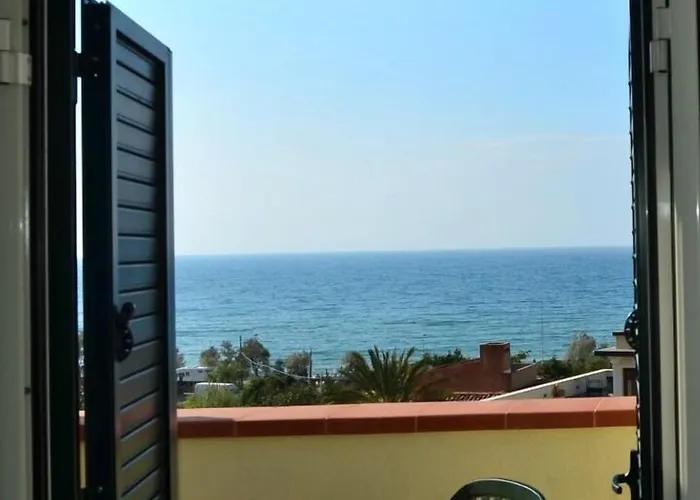 Holidays Oda ve Kahvaltı Cefalù